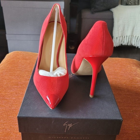 GIUSEPPE ZANOTTI Red Pumps - Picture 6 of 10